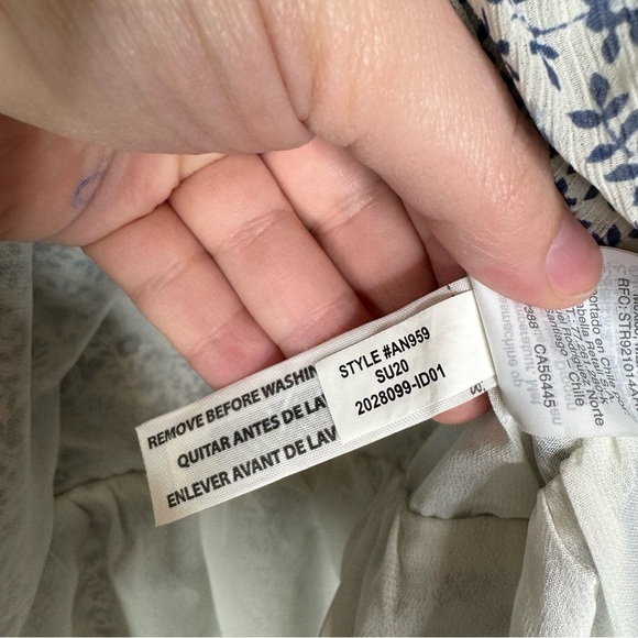 Madewell Georgette Ruffle-Sleeve Peplum Top in Americana Floral Size Small - Picture 7 of 7